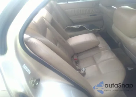 1996 Nissan Maxima Gle/Gxe/Se z USA, uszkodzony, nr VIN JN1CA21D1TT137414